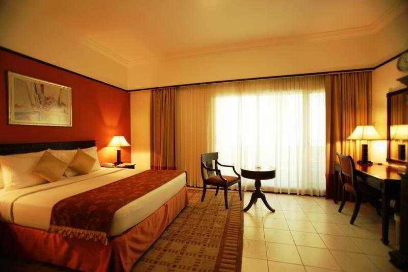 דובאי Savoy Crest Hotel Apartments מראה חיצוני תמונה